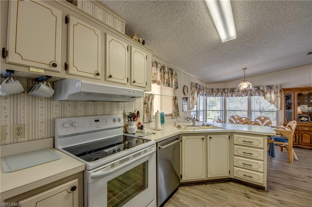 4939 Mullette Ln Property Photo 5