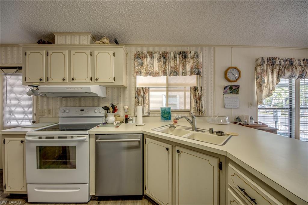 4939 Mullette Ln Property Photo 6