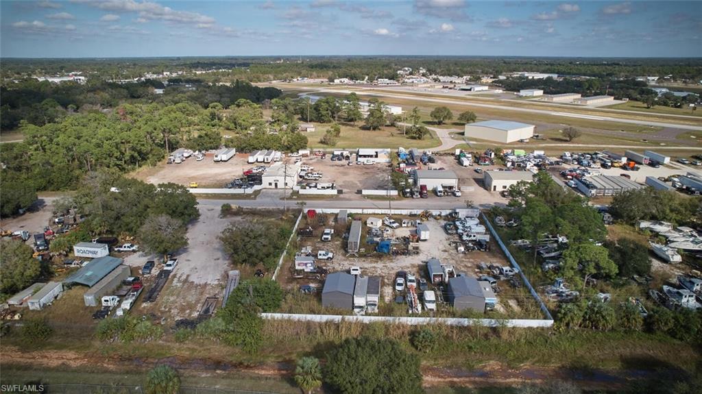 319 N Industrial Loop Property Photo 11