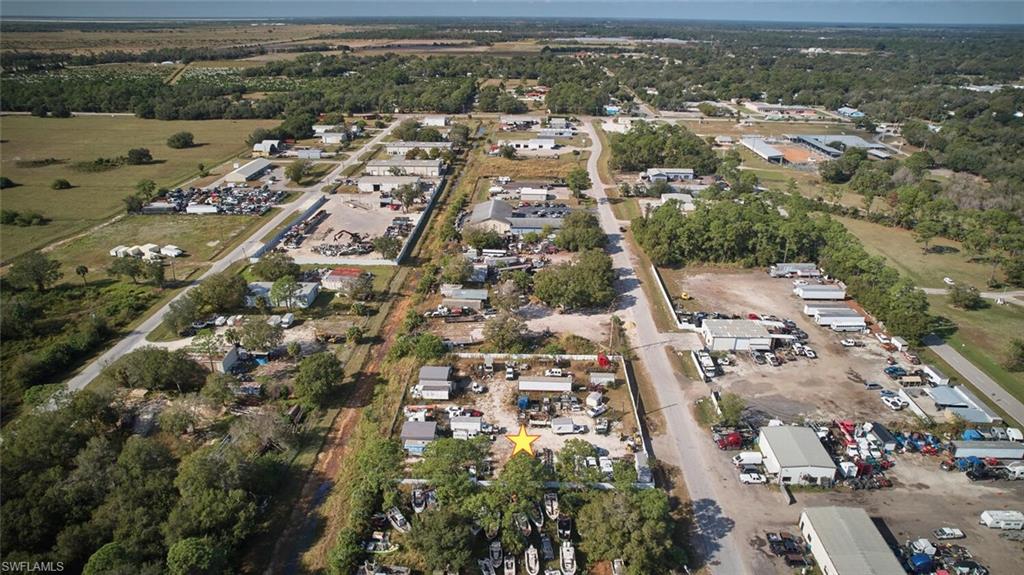 319 N Industrial Loop Property Photo 16