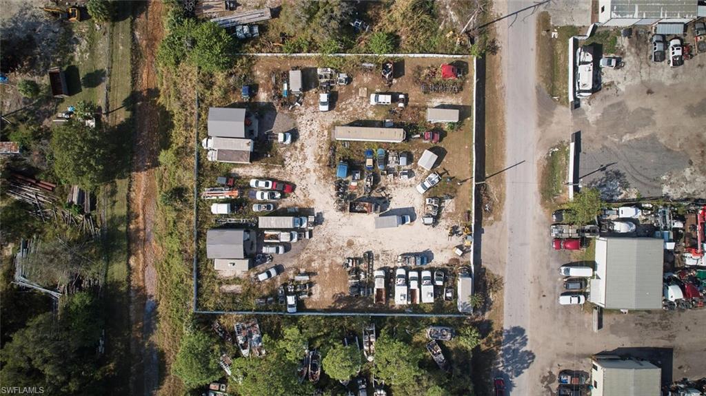 319 N Industrial Loop Property Photo 21