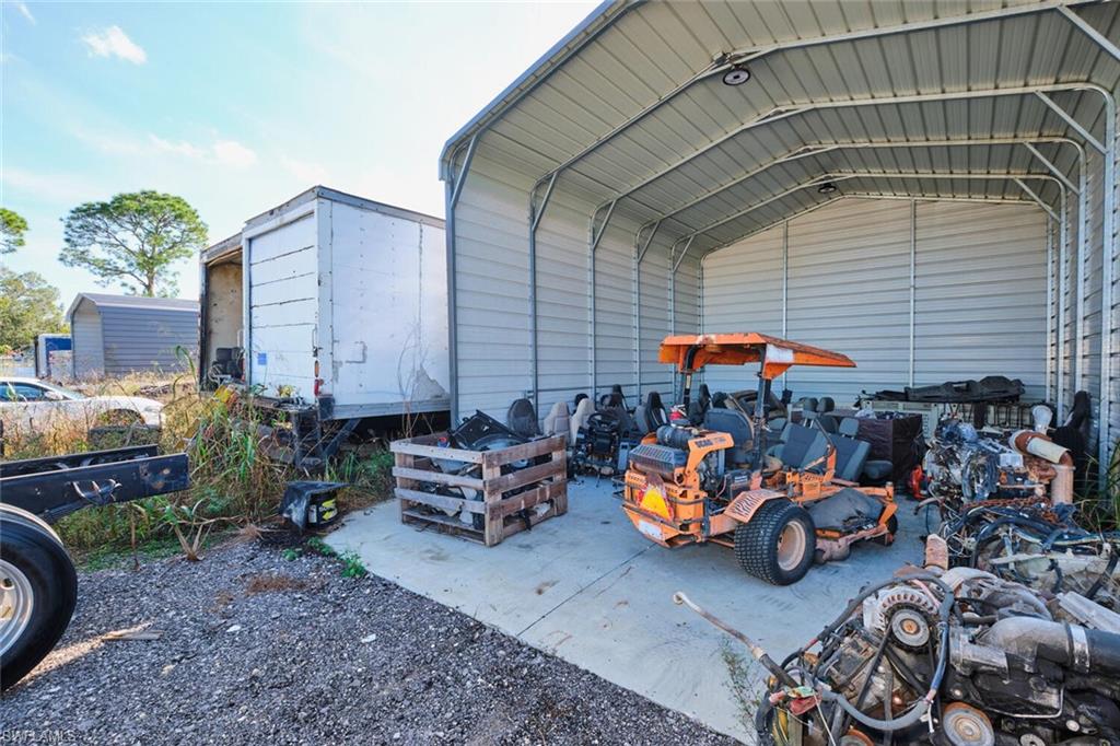 319 N Industrial Loop Property Photo 22