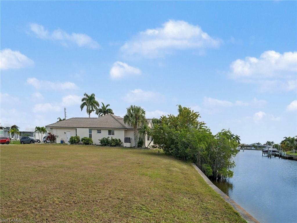 1247 Pine Siskin Dr Property Photo 8