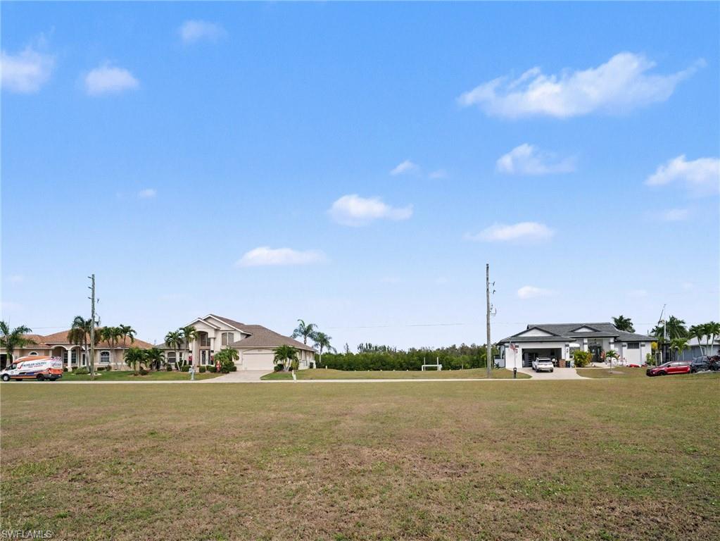 1247 Pine Siskin Dr Property Photo 9
