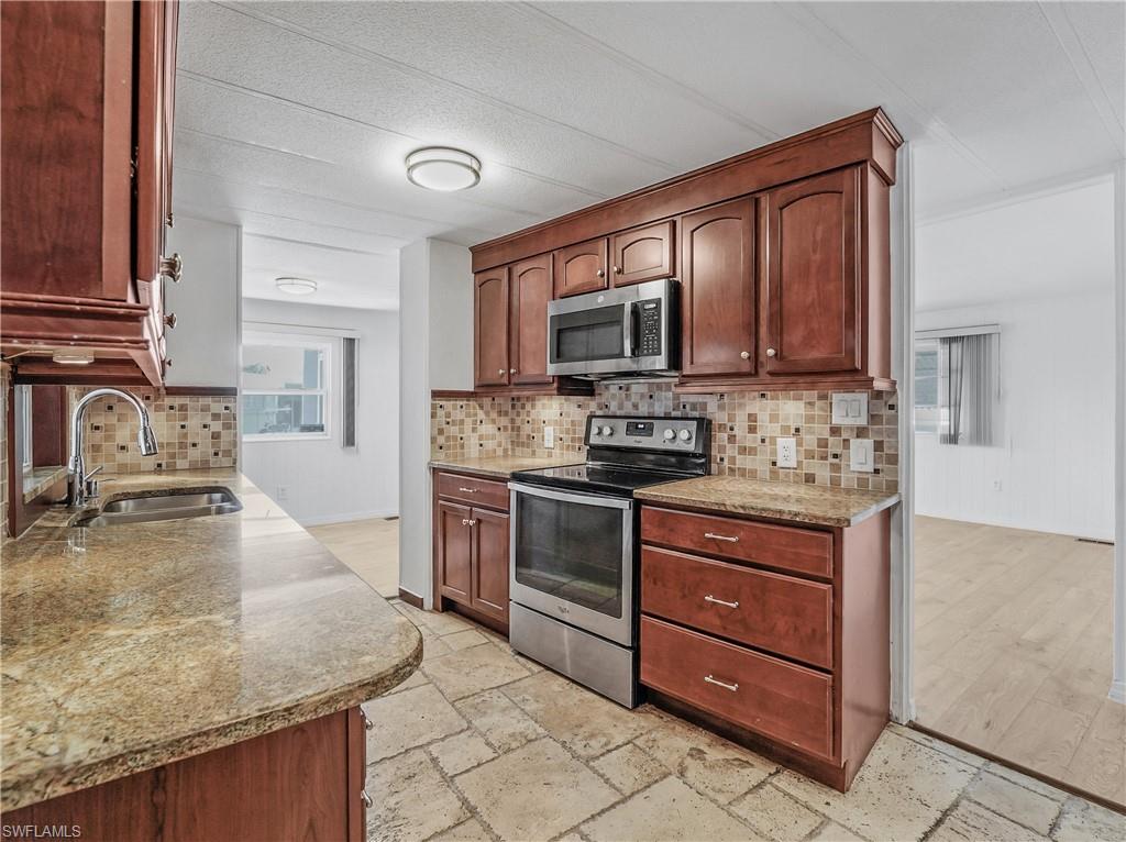 14518 Battery Bend Property Photo 28