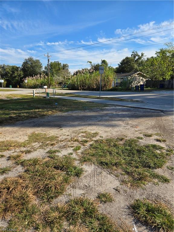 1311 Laurel Dr Property Photo 9