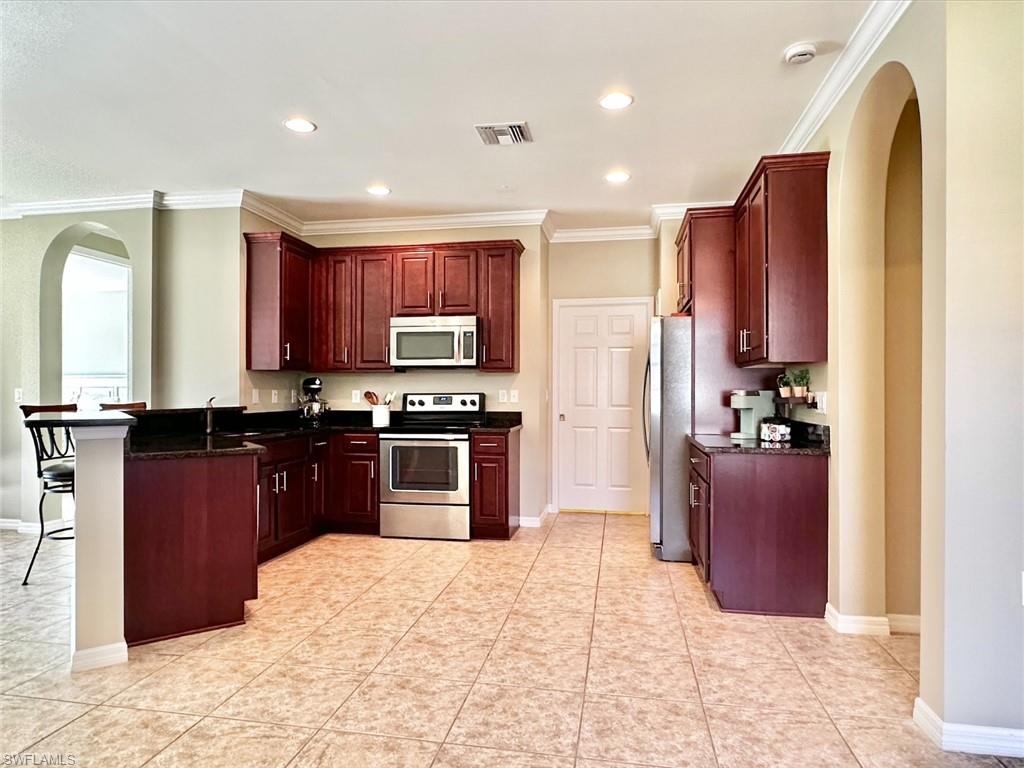 10726 Cetrella Dr Property Photo 15