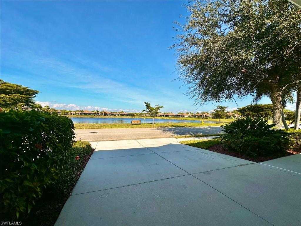 10726 Cetrella Dr Property Photo 34