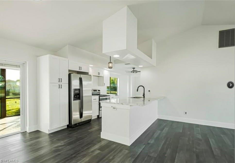 2935 Sw 1st Pl Property Photo 2