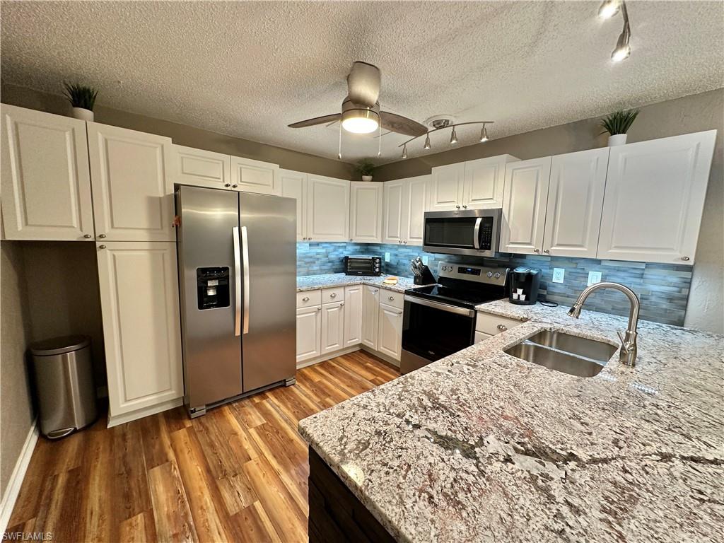 15427 Crystal Lake Dr Property Photo 5