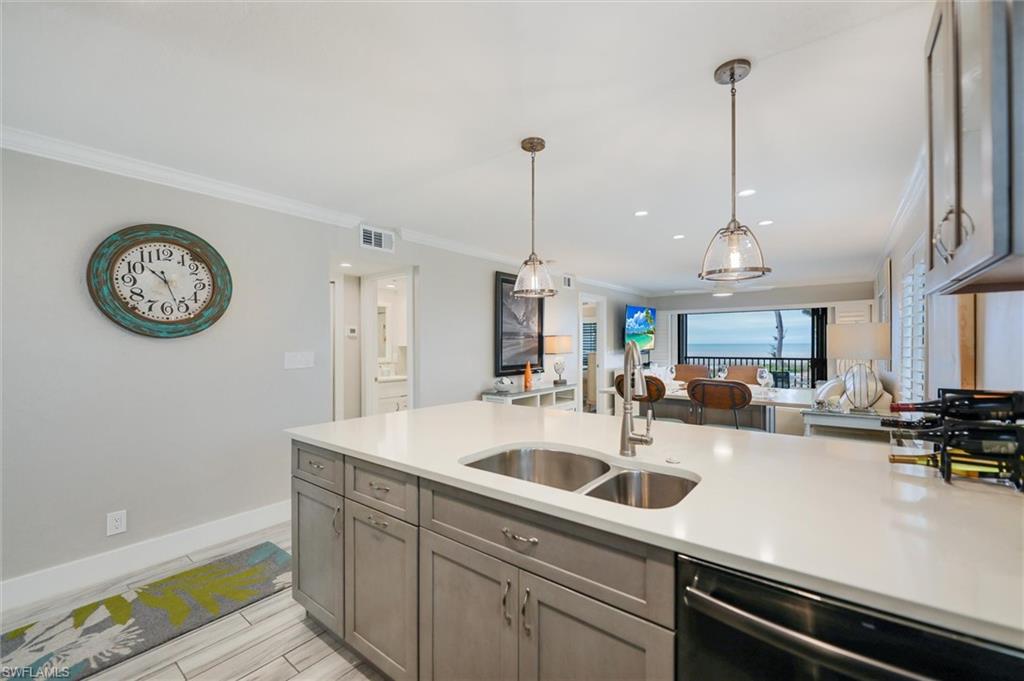 1403 Beach Cottages Property Photo 9