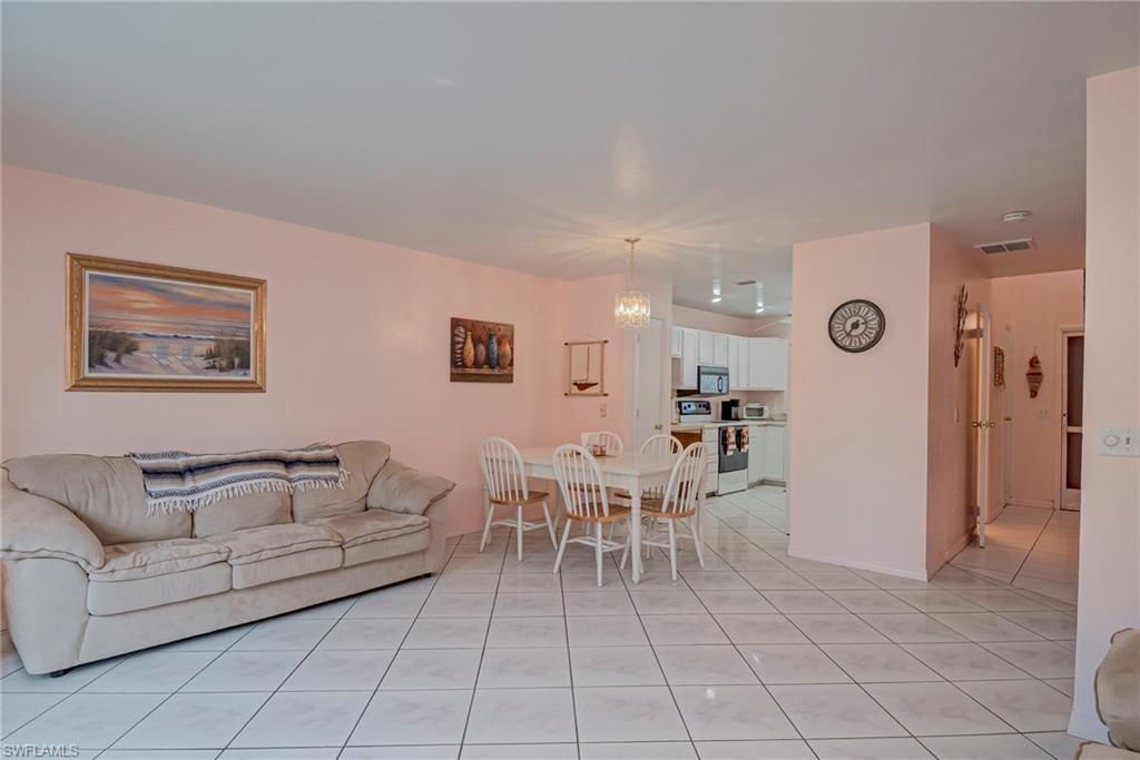 1005 Sw 48th Ter 2 Property Photo 3