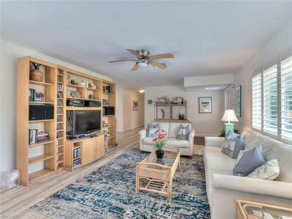 11510 Murmond Ln Property Photo 6