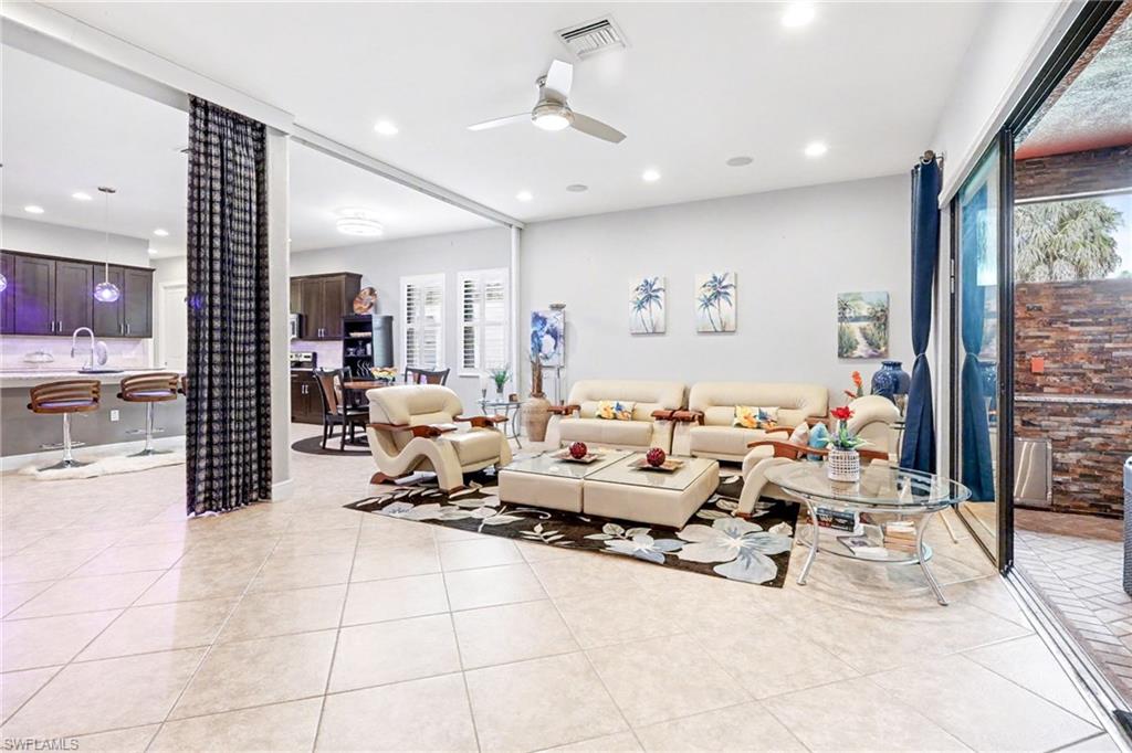 12715 Fairington Way Property Photo 12