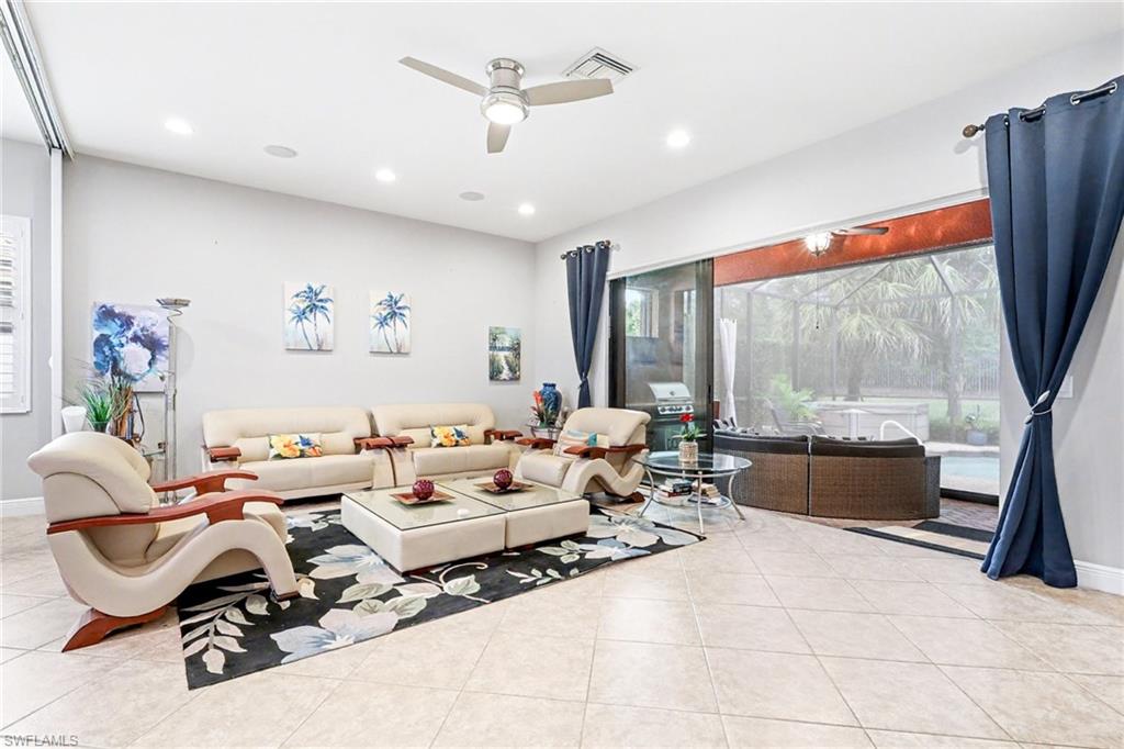 12715 Fairington Way Property Photo 13