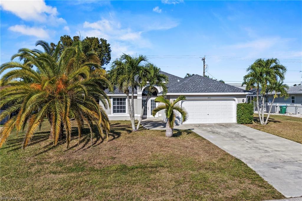 1831 Se Van Loon Ter Property Photo 3