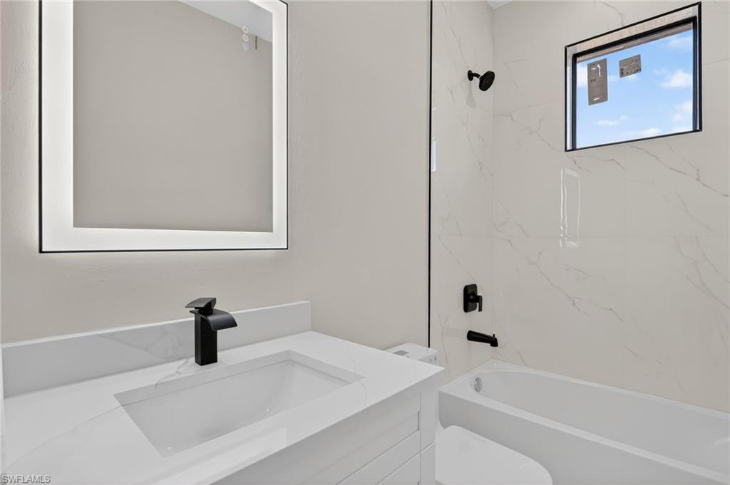 3207 40th St W Property Photo 23