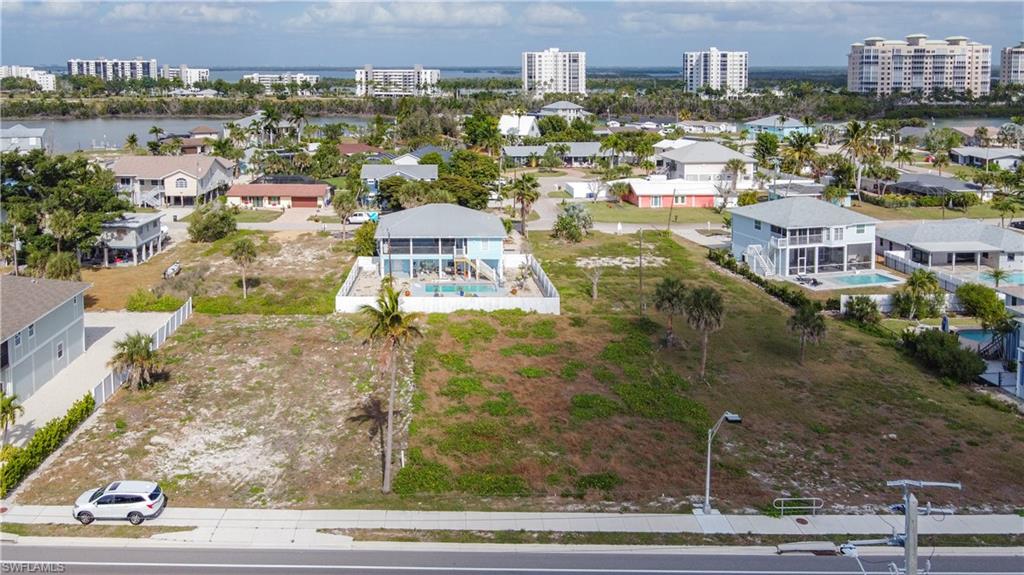 8033 Estero Blvd Property Photo 3
