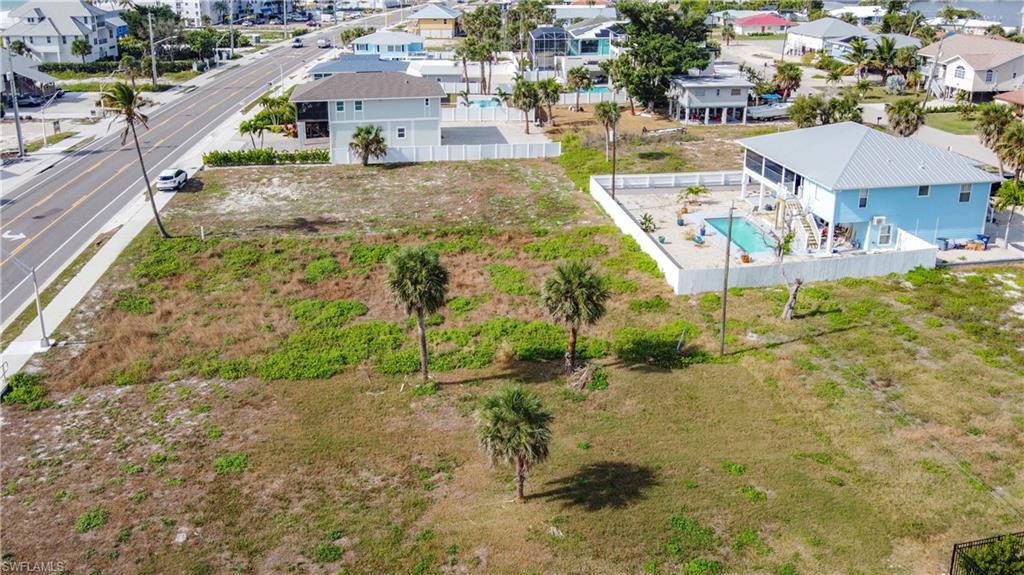 8033 Estero Blvd Property Photo 11