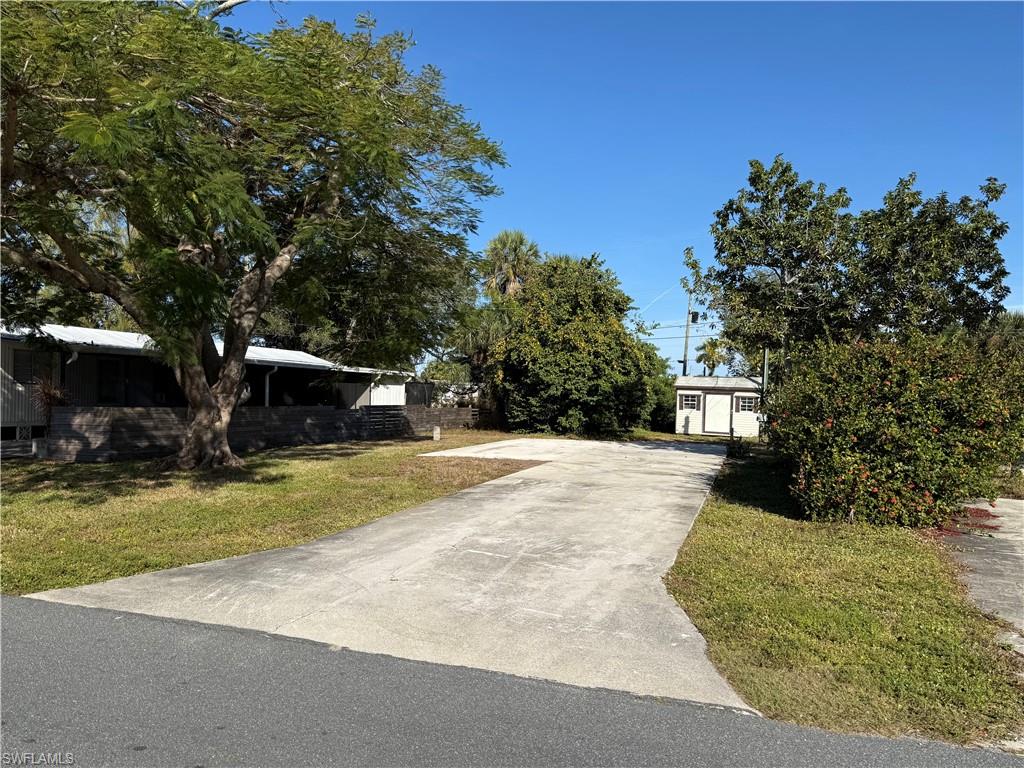 12060 Live Oak Dr Property Photo 1