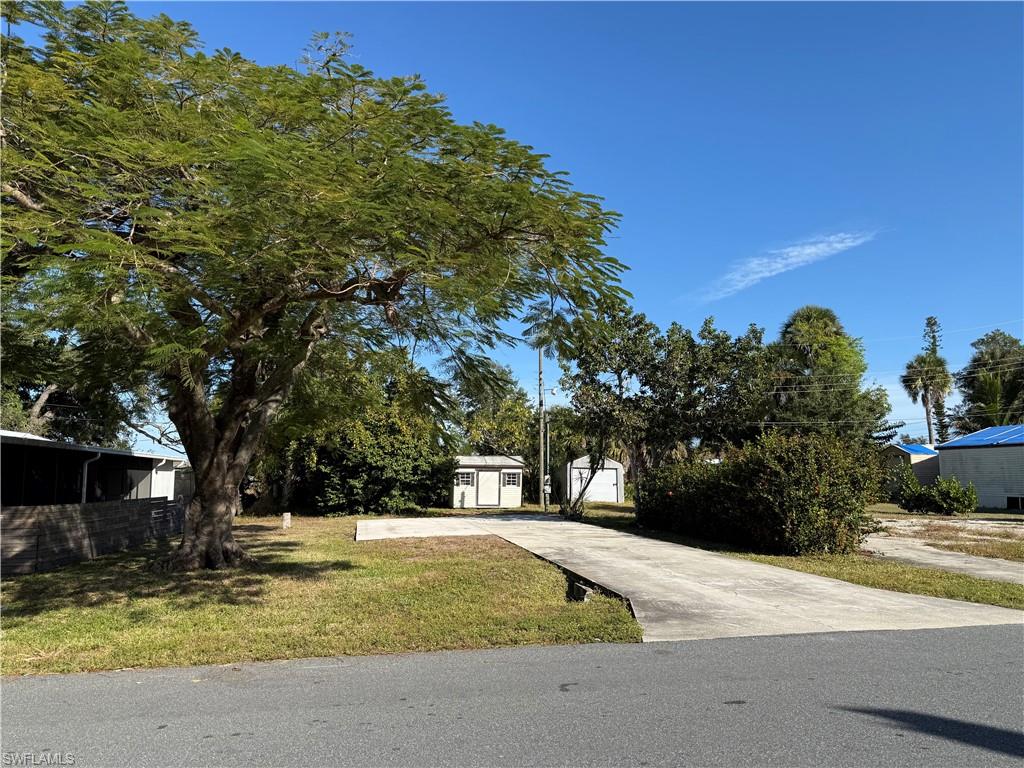 12060 Live Oak Dr Property Photo 2