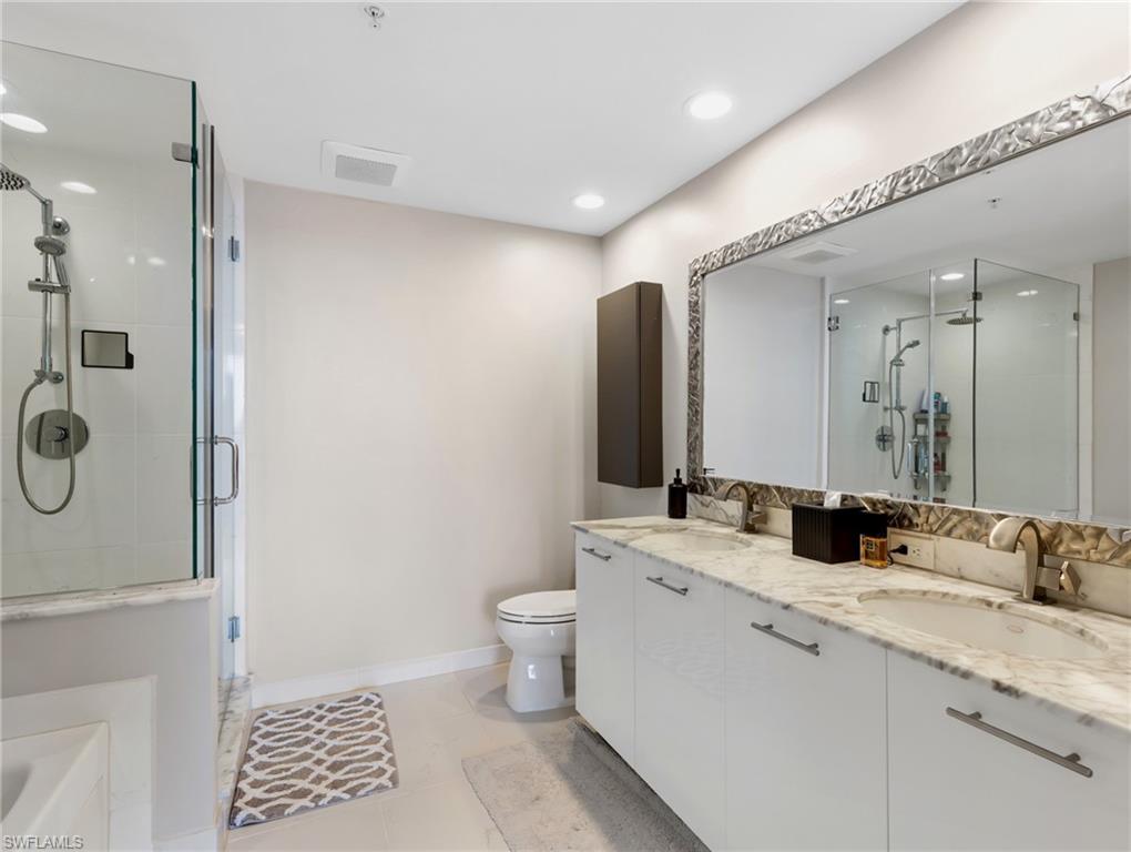 3000 Oasis Grand Blvd 1206 Property Photo 25