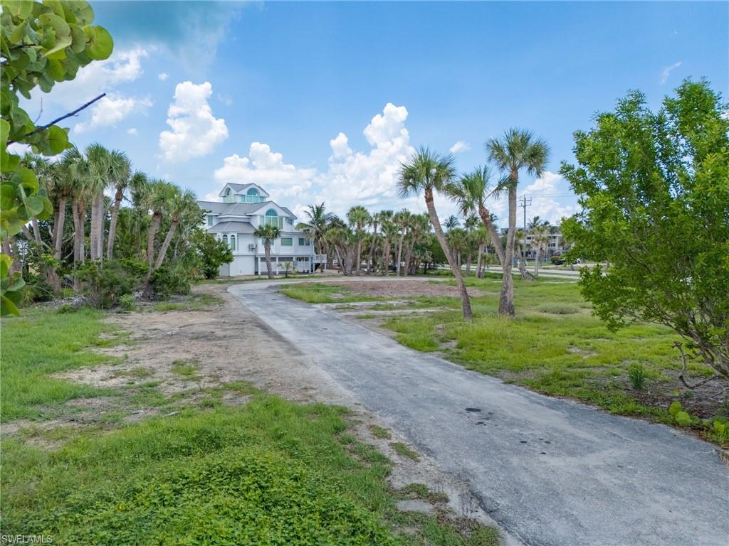 2950 W Gulf Dr Property Photo 10