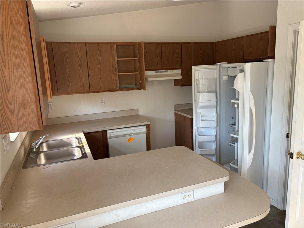 27373 Sandrala Dr Property Photo 9