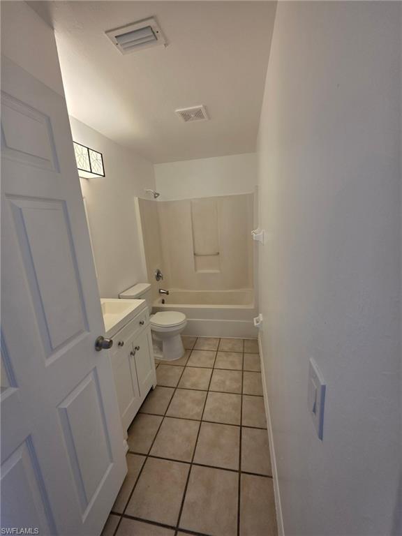 1248 Columbus Blvd # B Property Photo 8