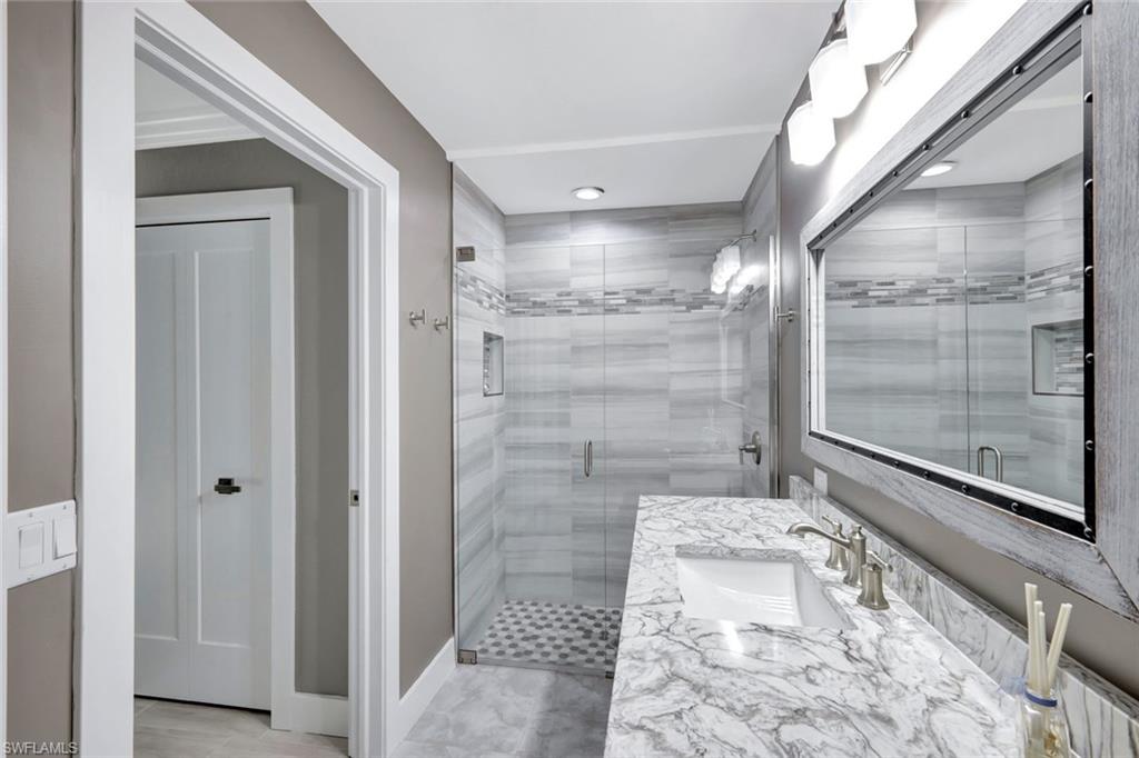 16575 Lake Circle Dr 1115 Property Photo 17