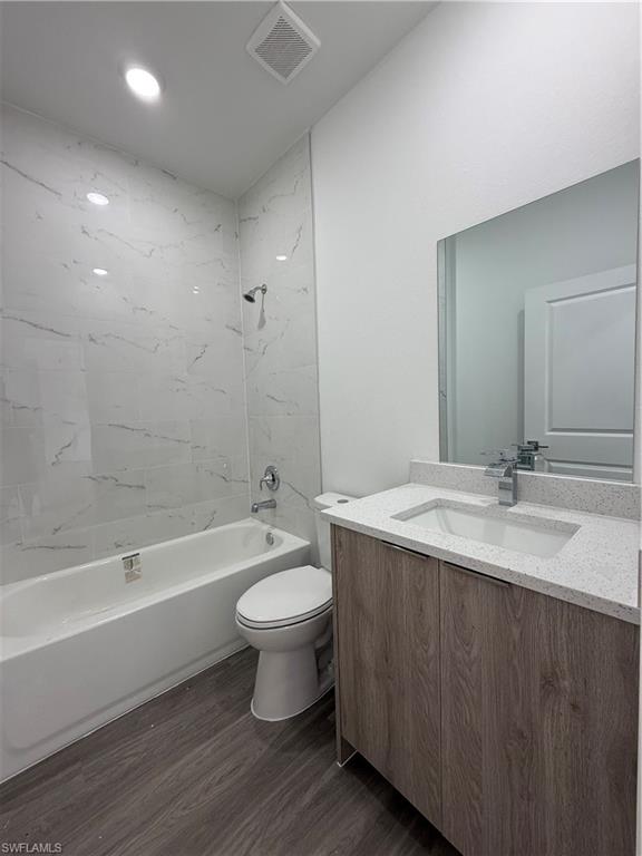 1048 Jay Ct Property Photo 25