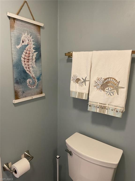 5650 Trailwinds Dr 111 Property Photo 2