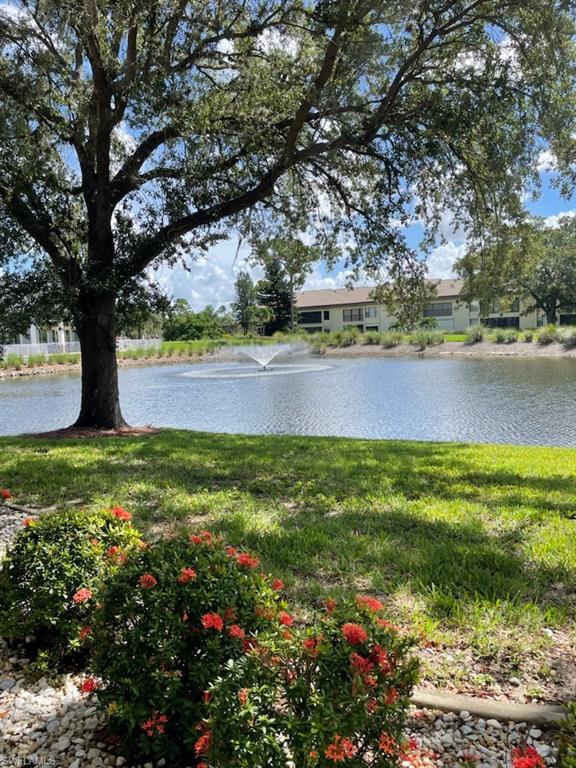5650 Trailwinds Dr 111 Property Photo 8