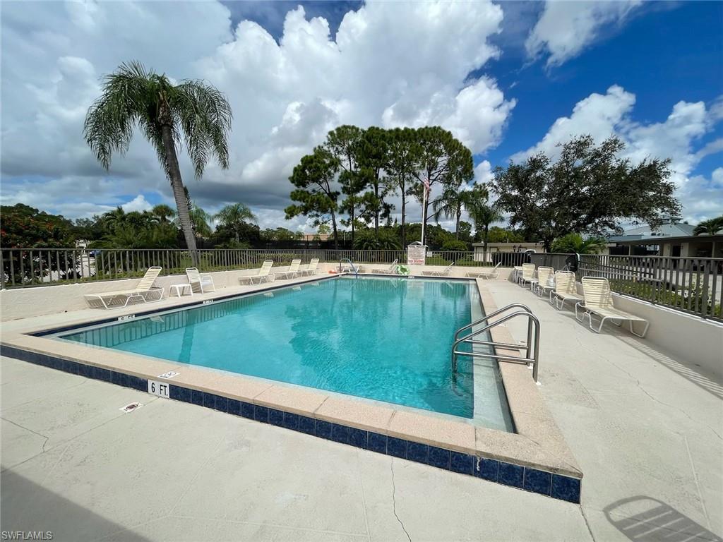 5650 Trailwinds Dr 111 Property Photo 22