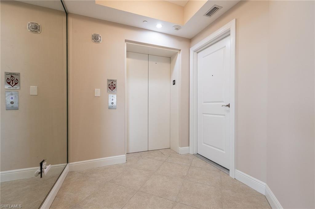 4192 Bay Beach Ln 881 Property Photo 3