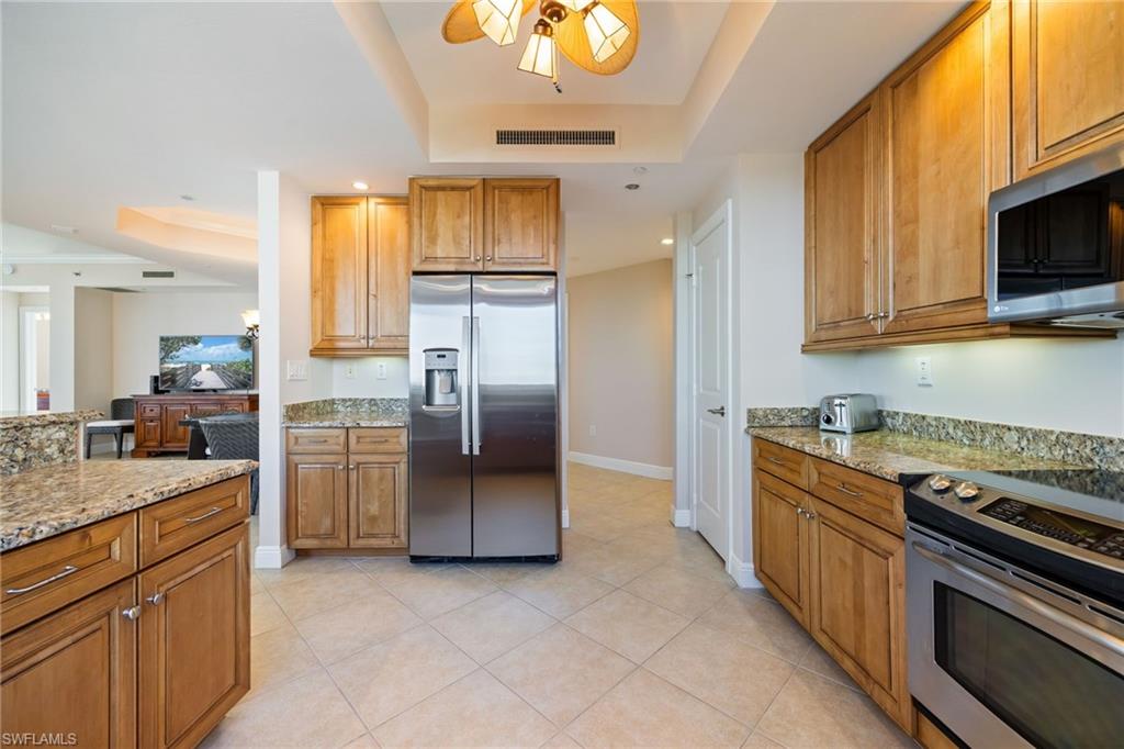 4192 Bay Beach Ln 881 Property Photo 18