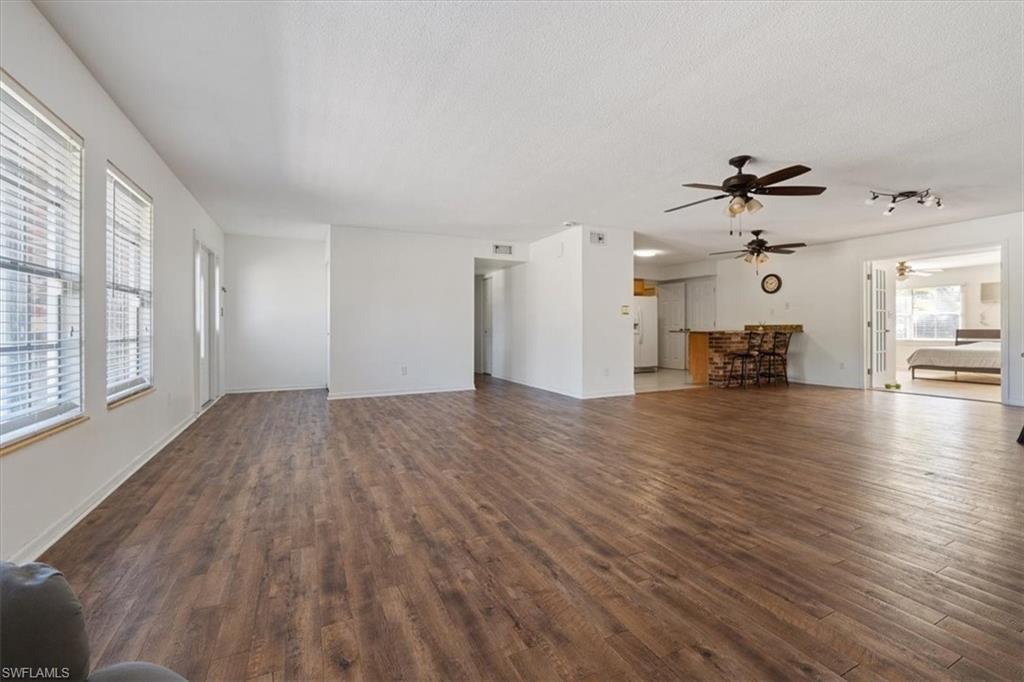 610 E Avenida Del Rio Property Photo 7