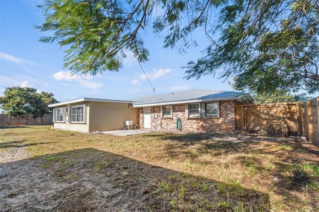 610 E Avenida Del Rio Property Photo 42