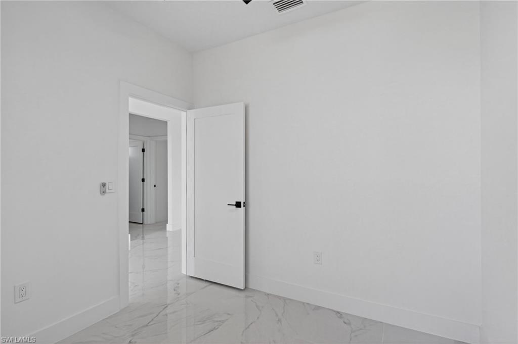 3905 11th St Sw Property Photo 9
