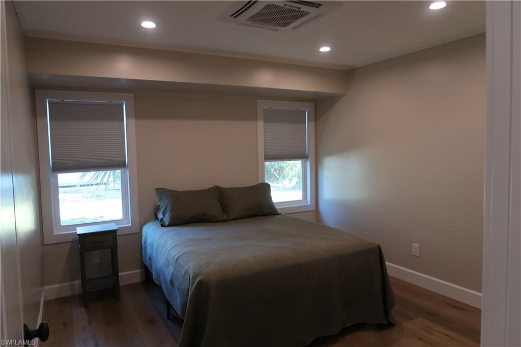 4729 Spring Creek Dr Property Photo 17