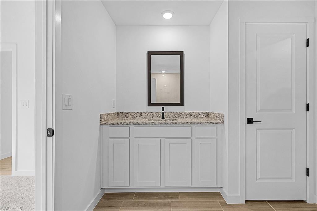 424 Parkdale Blvd Property Photo 13