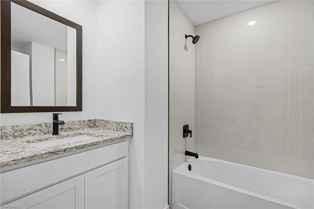 424 Parkdale Blvd Property Photo 18