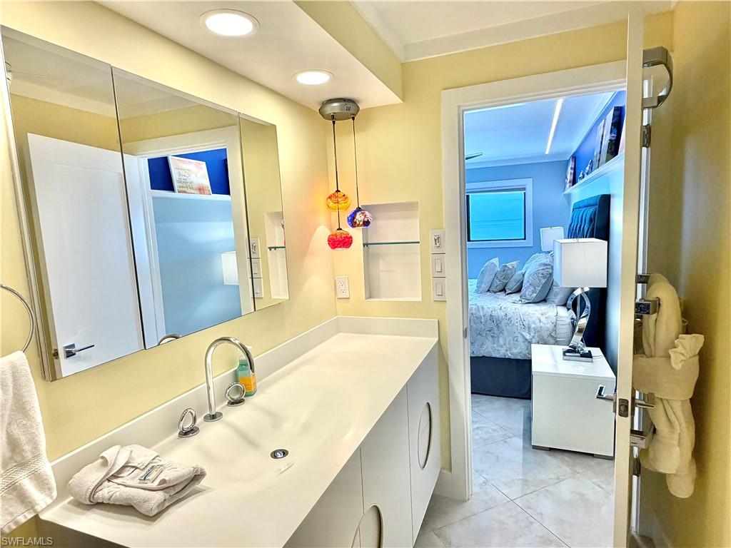 6400 Estero Blvd 1000 Property Photo 31