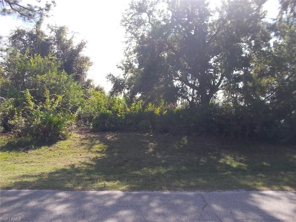 147 Yellow Pine Dr Property Photo 3