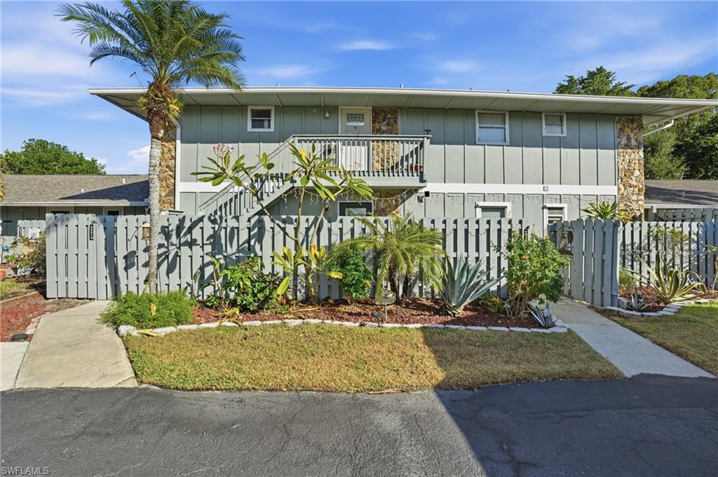 4251 Island CIR 7 Property Photo 1