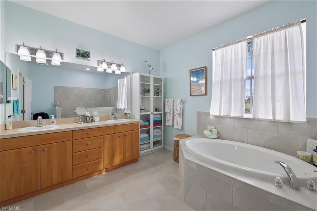 8 Abaft Pl Property Photo 18