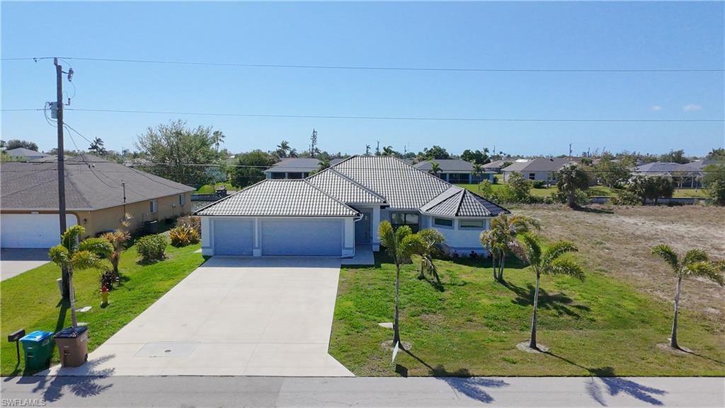 3318 SW 8th PL Property Photo 1
