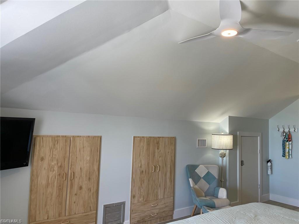 640 Gulf Ln 3 Property Photo 37