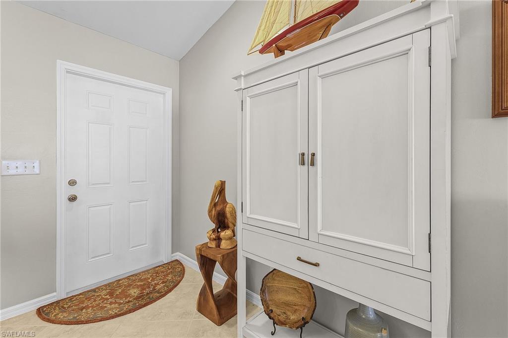 2525 Nw 19th Pl Property Photo 5