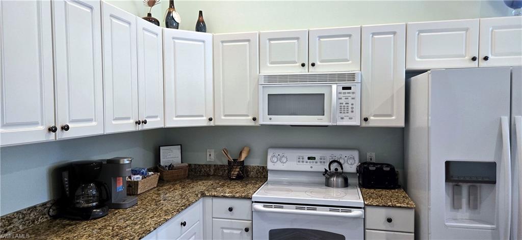 12100 Summergate Cir 203 Property Photo 10